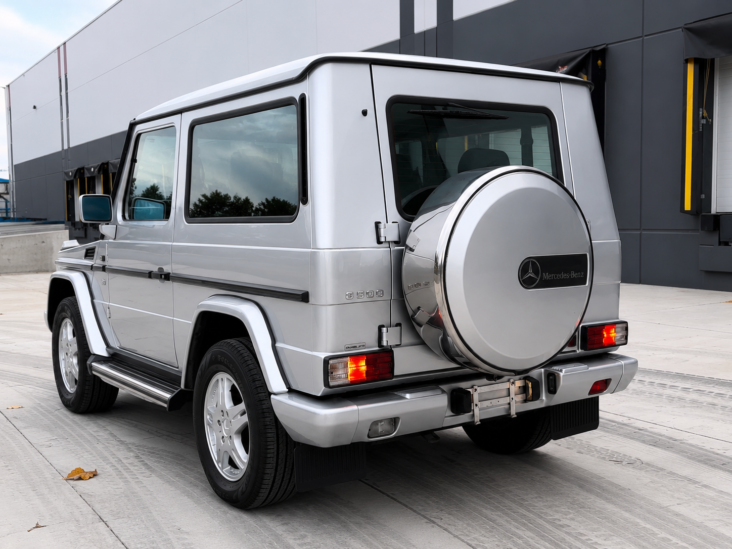 Vehicle photo